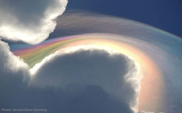 Turista Capta Con Su Camara Un Espectacular Arcoiris De Fuego En Jamaica 2 Beliefnet