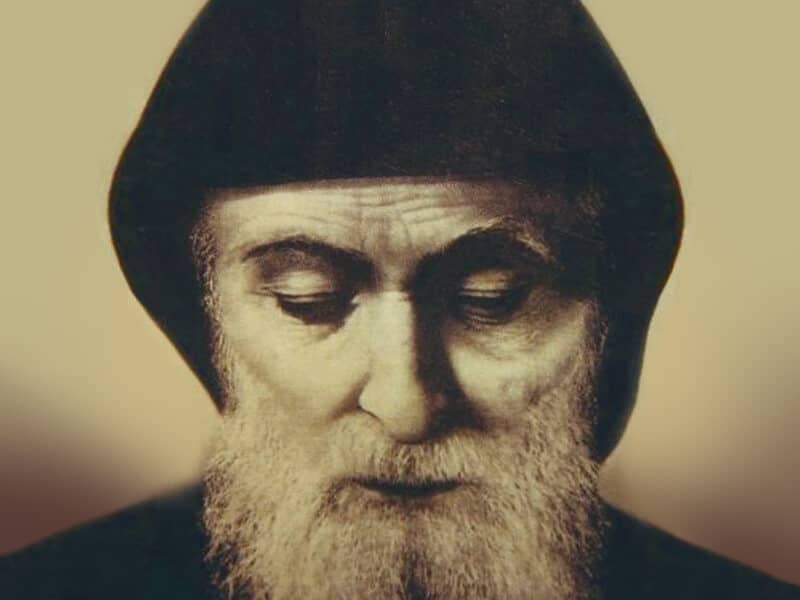 Святой монах шарбель фото с молитвой