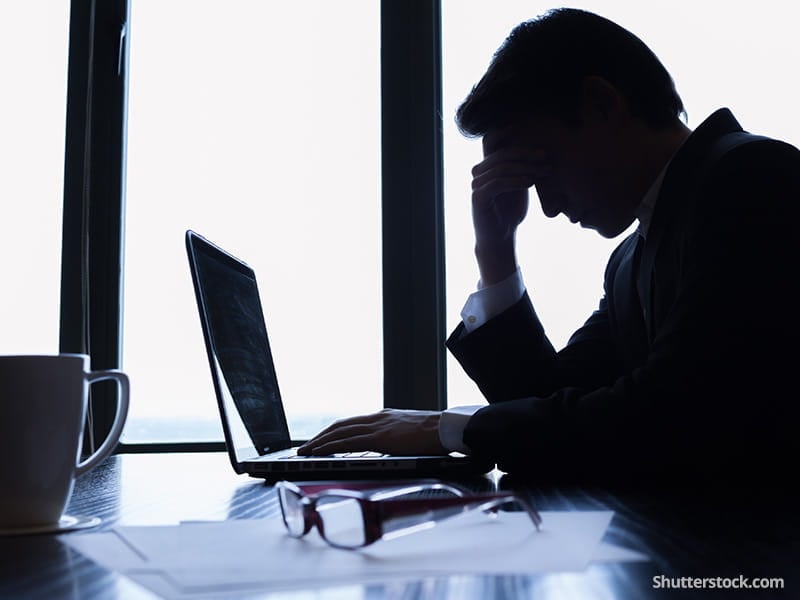 depression-man-work-computer