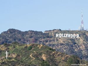 Hollywood 