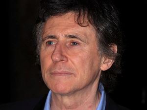 Gabriel Byrne 