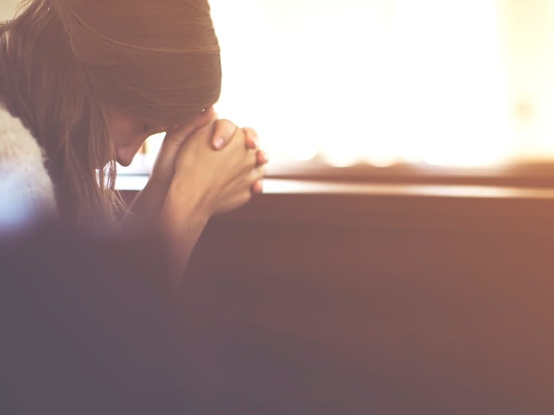 Woman praying 