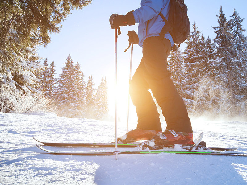 10 Activities to Enjoy in the Winter l Fun Things to do in the Winter ...