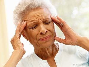 elderly-headache-migraine-pain