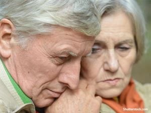 sad-elder-couple