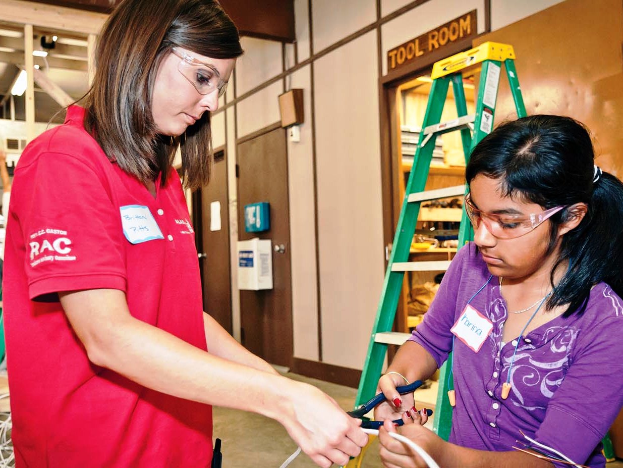 How to Help Your Teenager Find a Good Job!